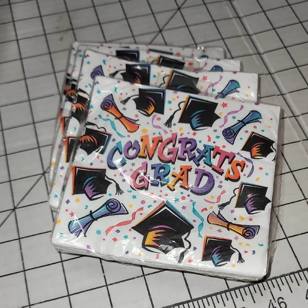 CONGRATS GRAD Disposable Graduation Party Napkins 16 CT 4 PKS NIP